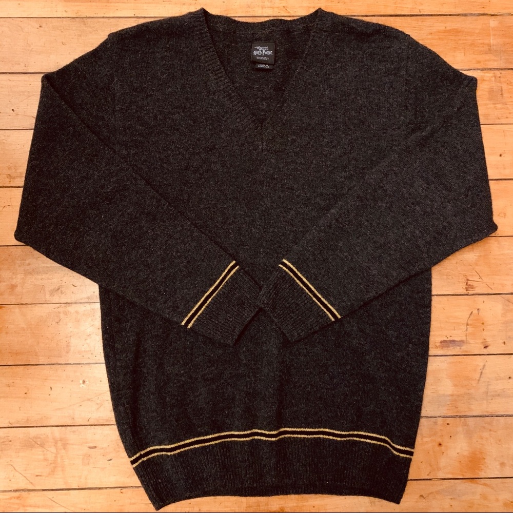 Harry Potter Universal Studios Hufflepuff Sweater